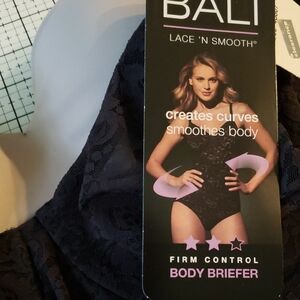 Bali Black Lace 'N Smooth Body Briefer+Maidenform M Thong